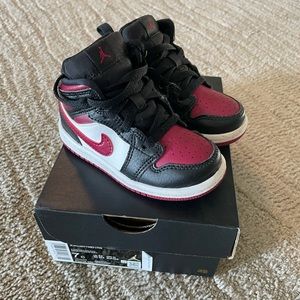 Jordan 1 Mid (TD) - toddler shoes size 7C